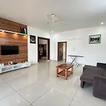 Ss Luxury Comforts A 2Bhk Service Apartment