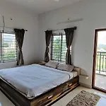 Ss Luxury Comforts A 2Bhk Service Apartment