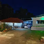 Lake Flower Homestay