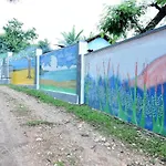 Hill Shadow - Mountain View And Swimming Pool