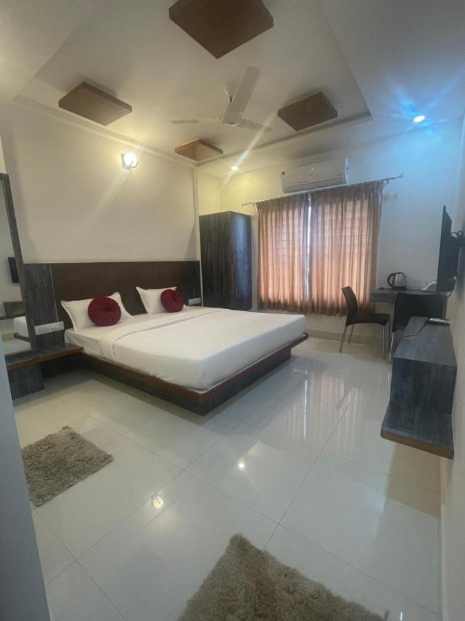 Hotel Dc Comforts Chikmagalur