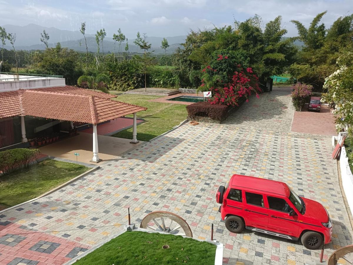 Bougainvillea Homestay *
