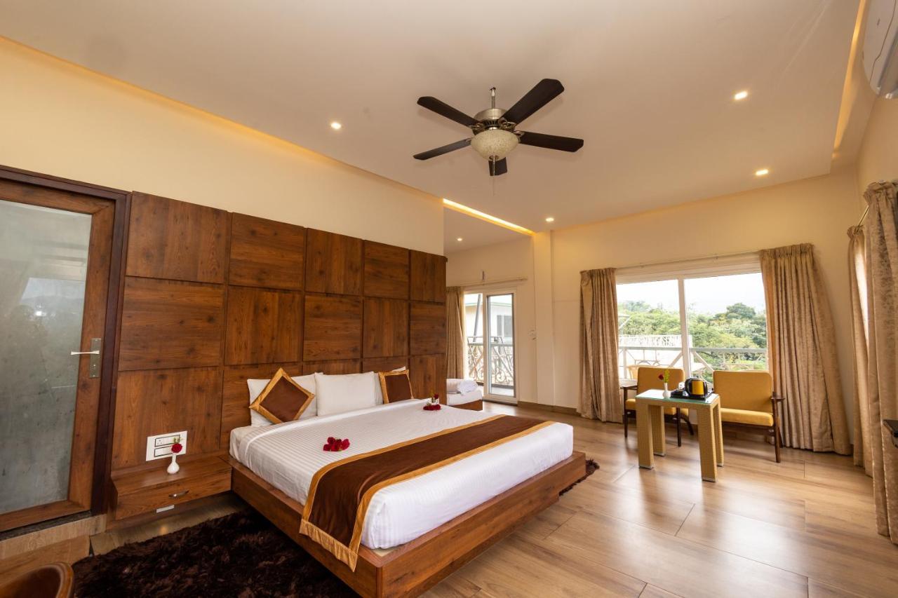 Honeydewwz Exoticaa & 4* Chikmagalur