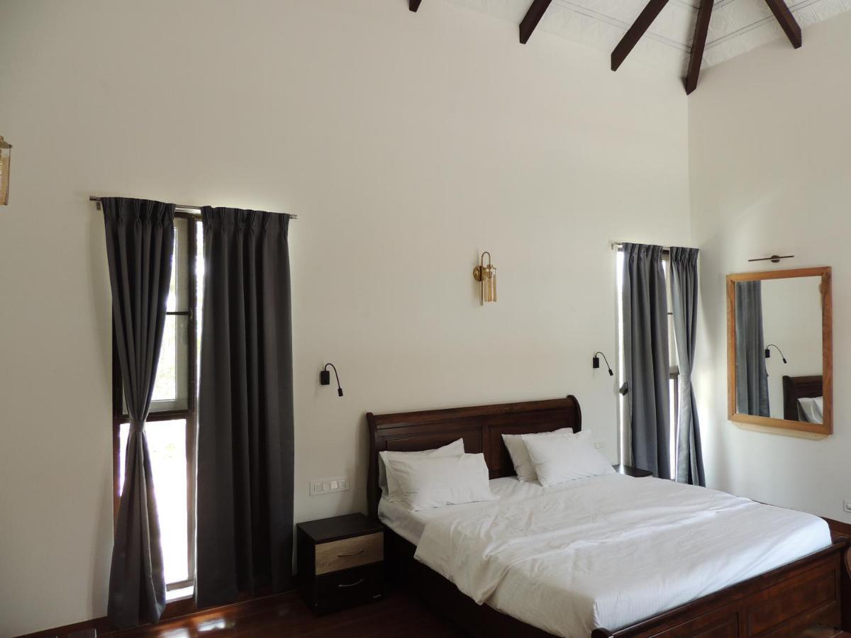 Joldal Lakeside Homestay Chikmagalur