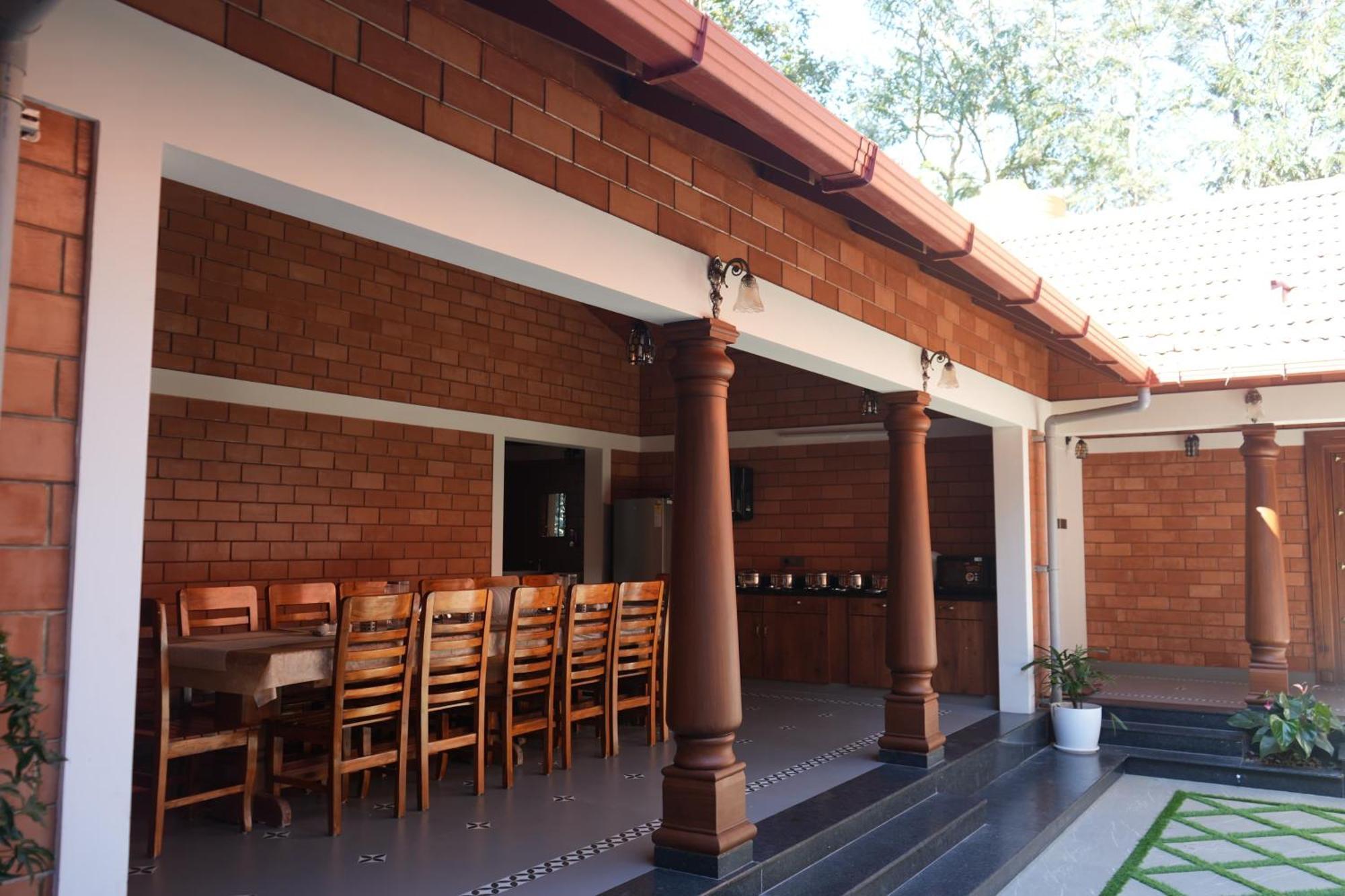 Dishara Heritage Chickmagalur Homestay *