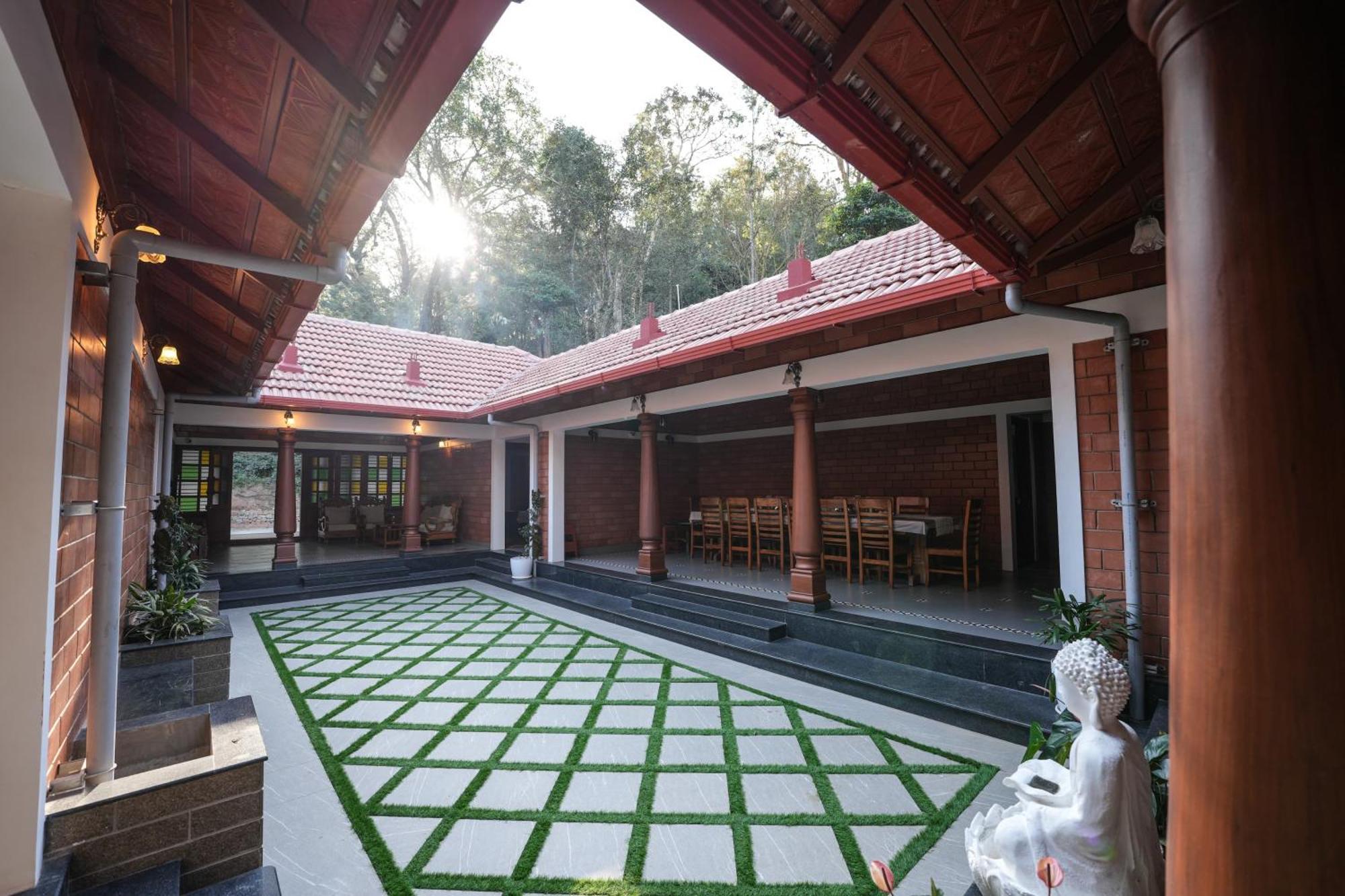 Homestay Dishara Heritage Chickmagalur *