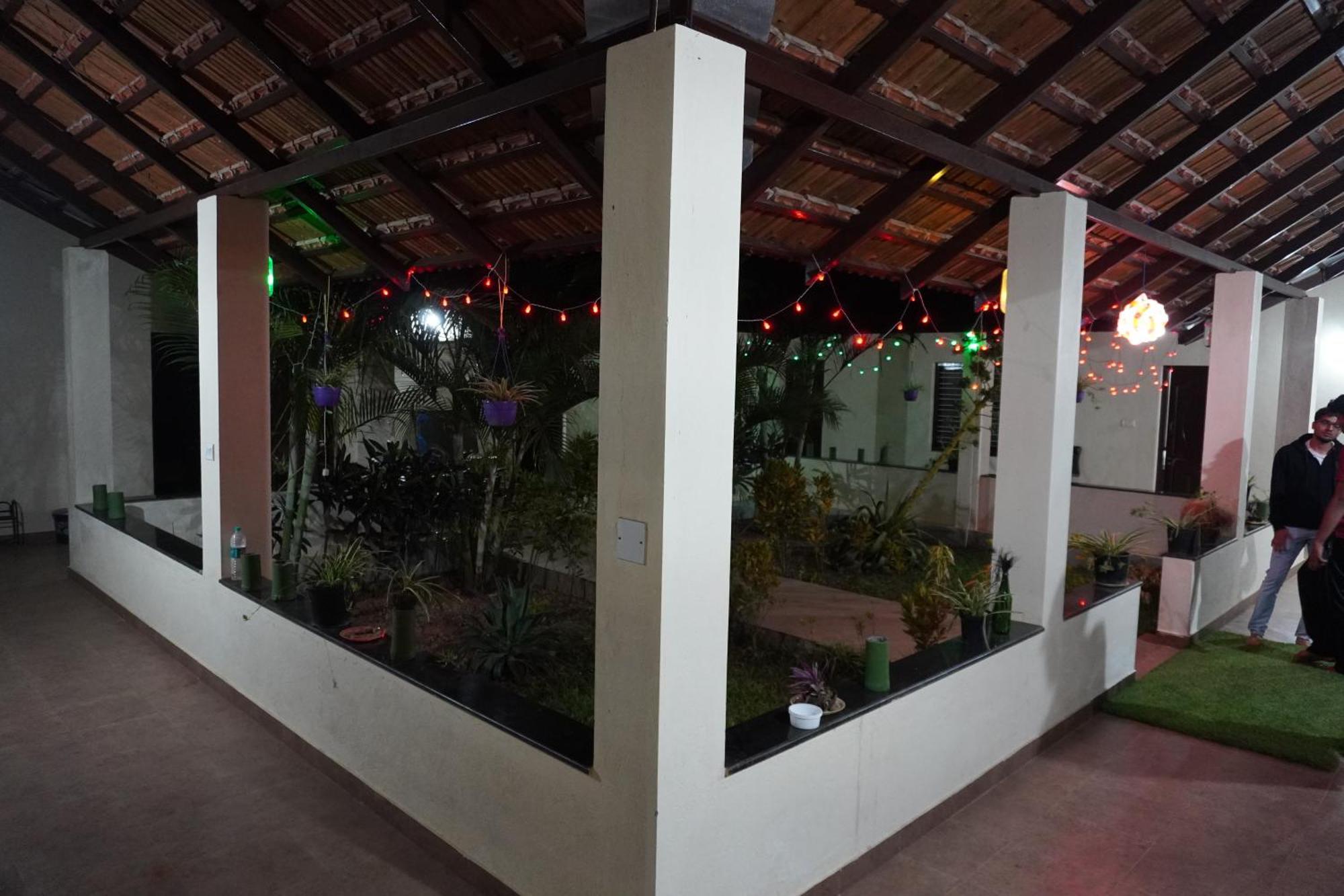 Halekote Homestay *