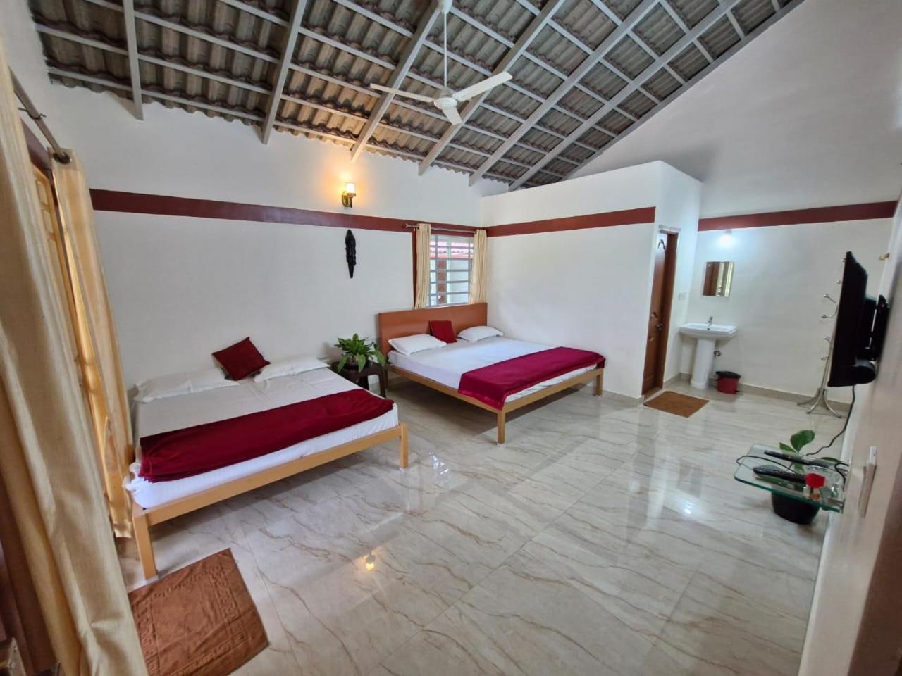 Kattegadde - Swimming Pool And With Private Balcony By Dazzle Destinations Chikmagalur
