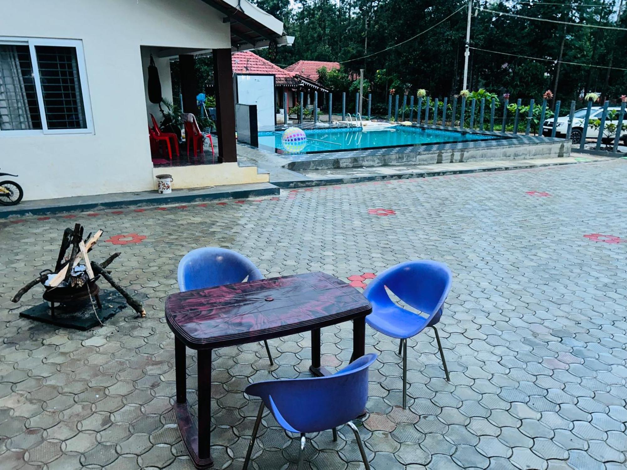 Homestay Silver S S Shadow
