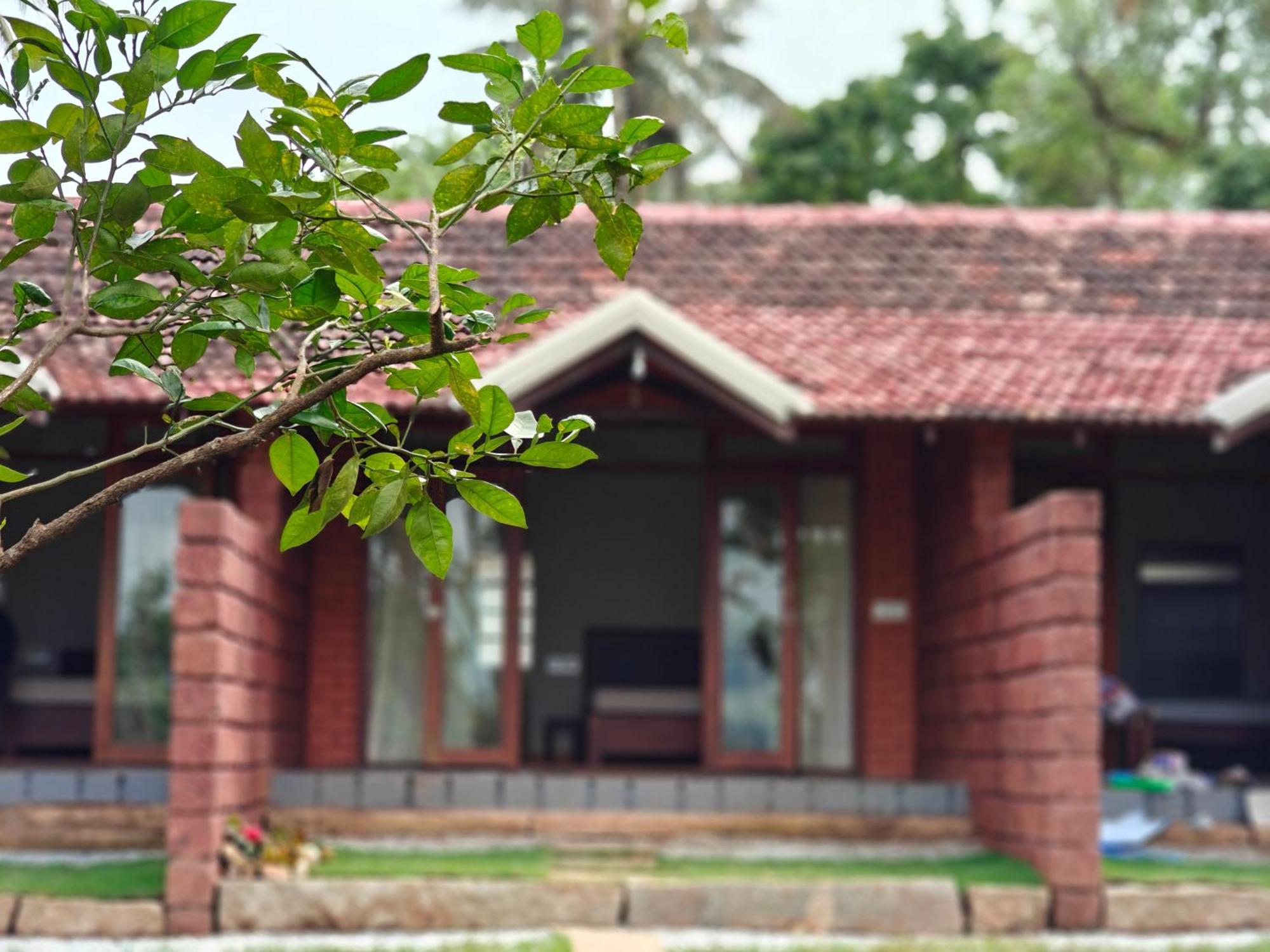 Seetha Homestay *