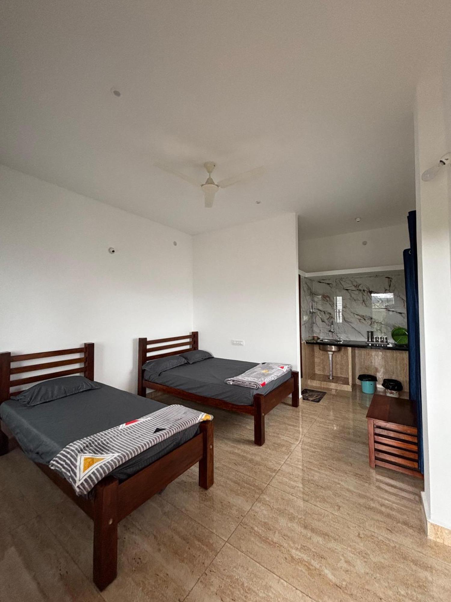 Kamal Nivas Service Apertments Apartment Chikmagalur