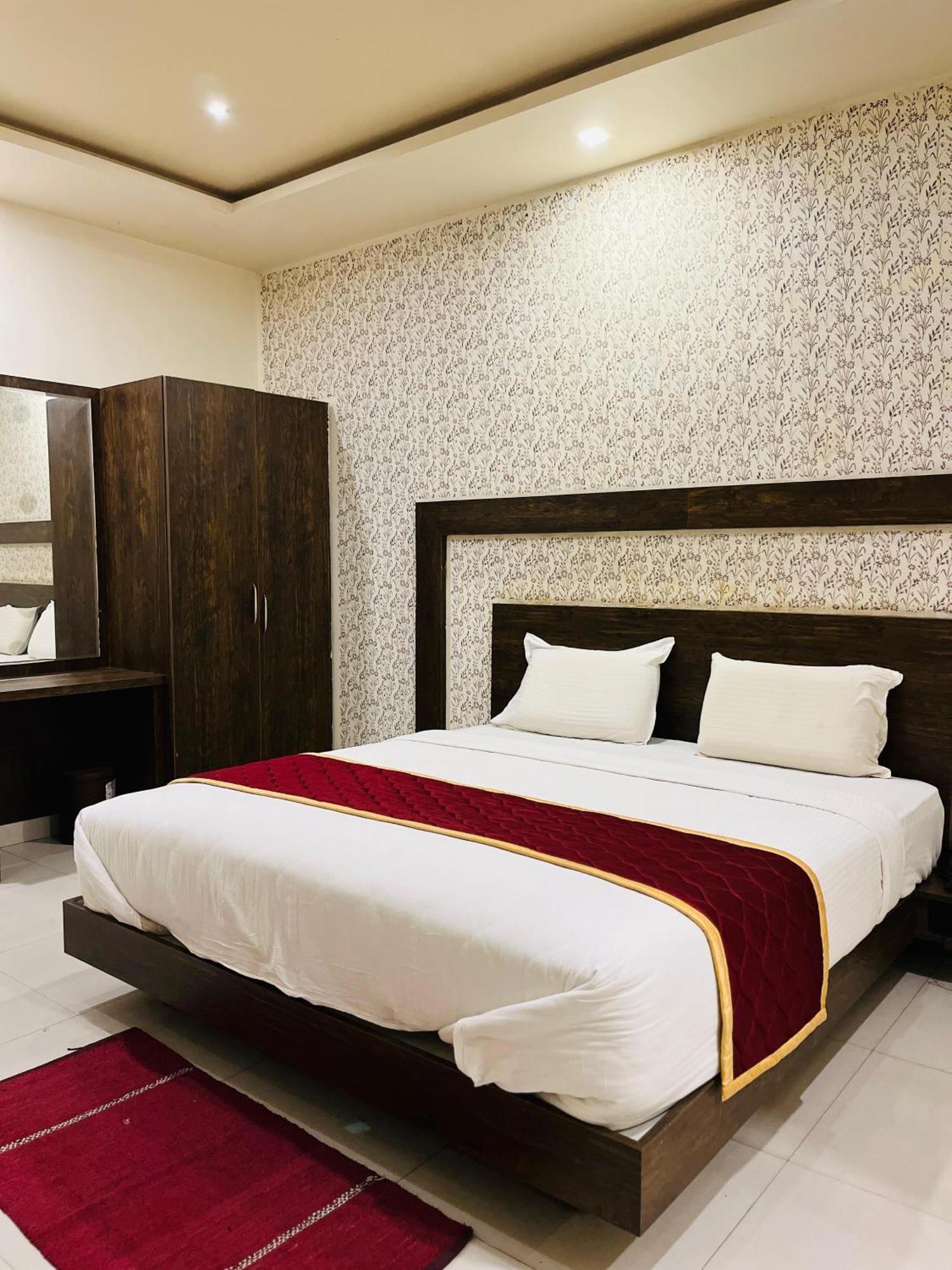 Apartment Taj Residency *
