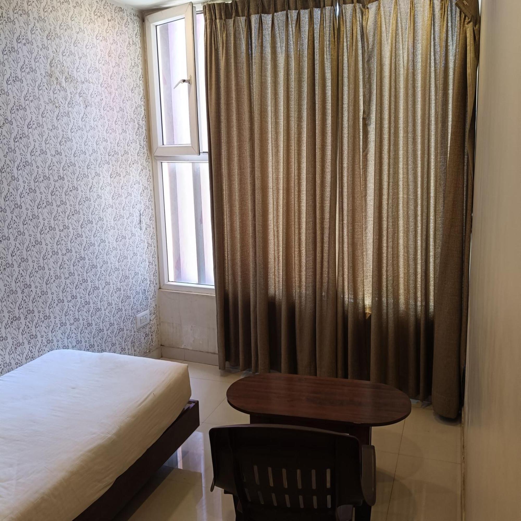 Apartment Taj Residency