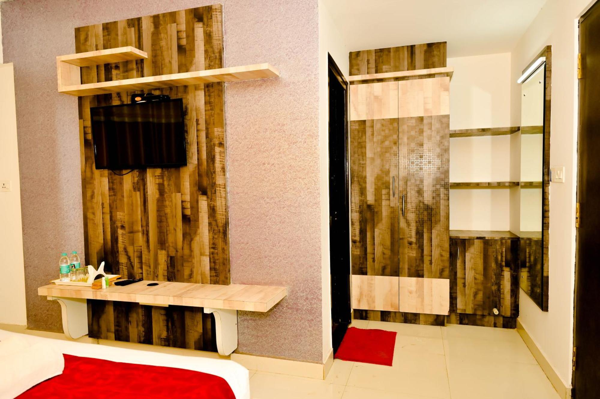 Townhouse Mk Hotel 2*