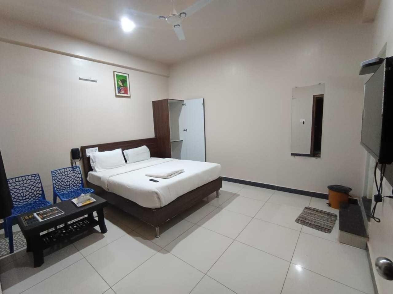 Collection O Near Zilla Panchayat Hotel Chikmagalur