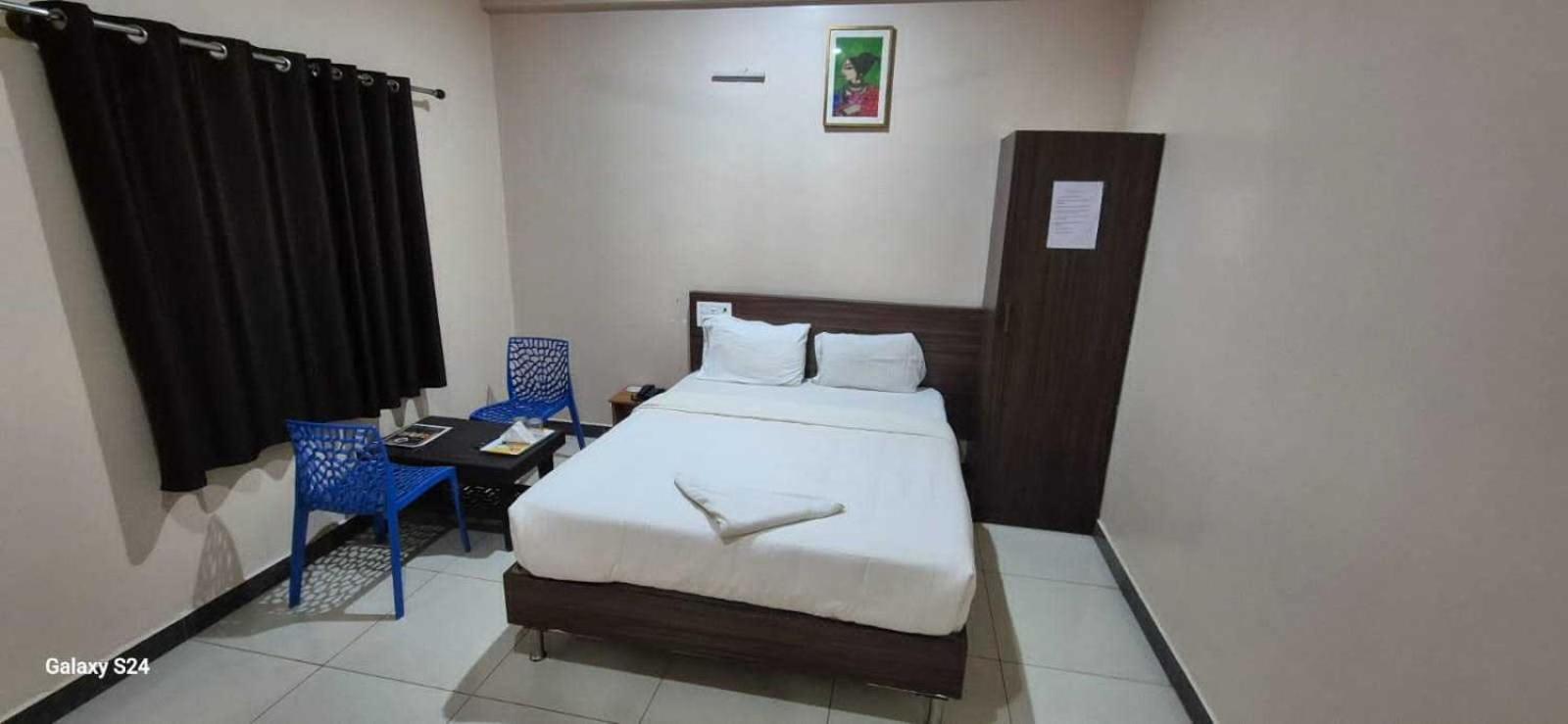 Hotel Collection O Near Zilla Panchayat Chikmagalur