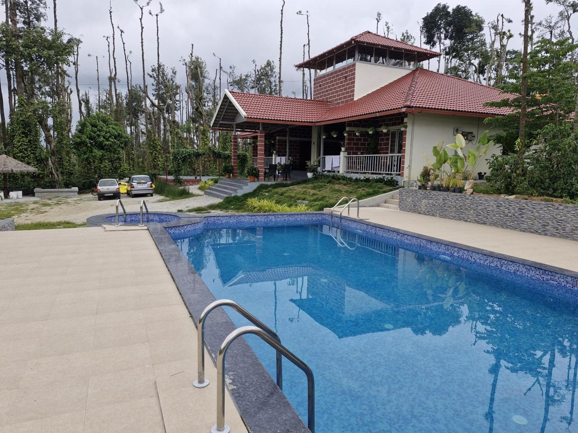 Homestay Kattegadde - Swimming Pool And With Private Balcony By Dazzle Destinations *