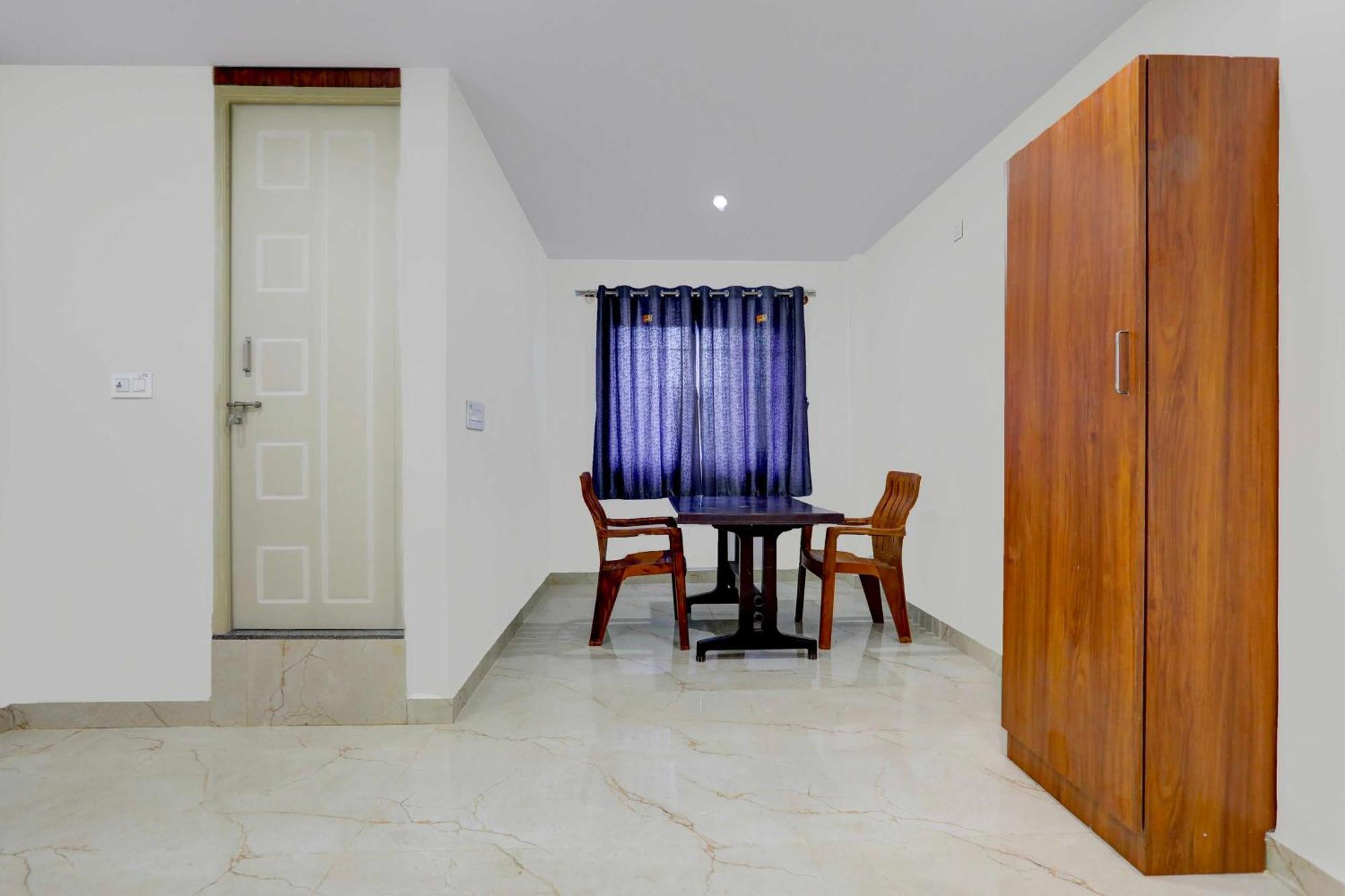 Hotel O Near Zilla Panchayat Chikmagalur