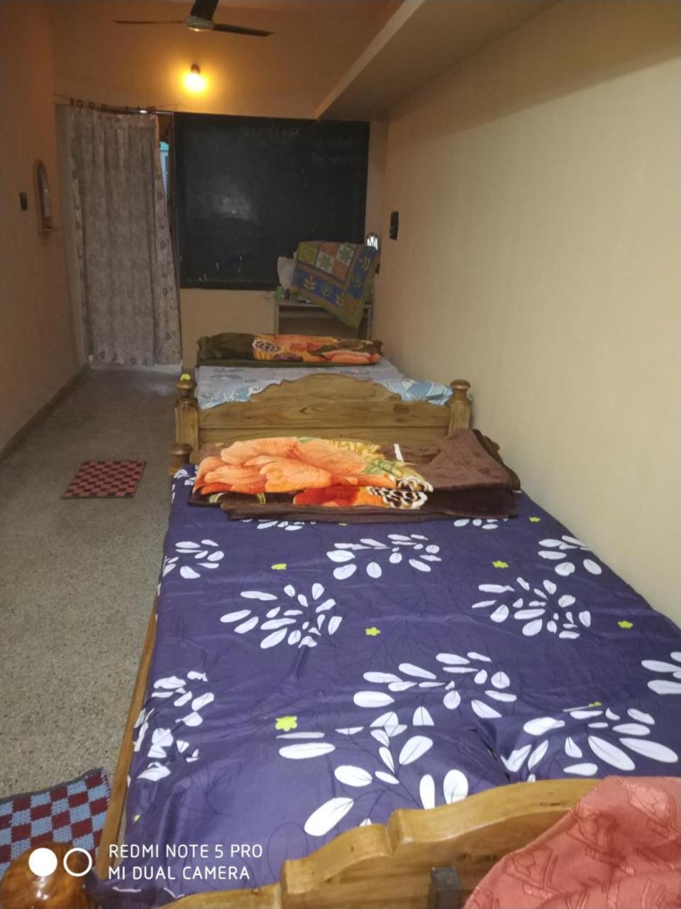 Hostel Urs Benaka Pg Or Service *