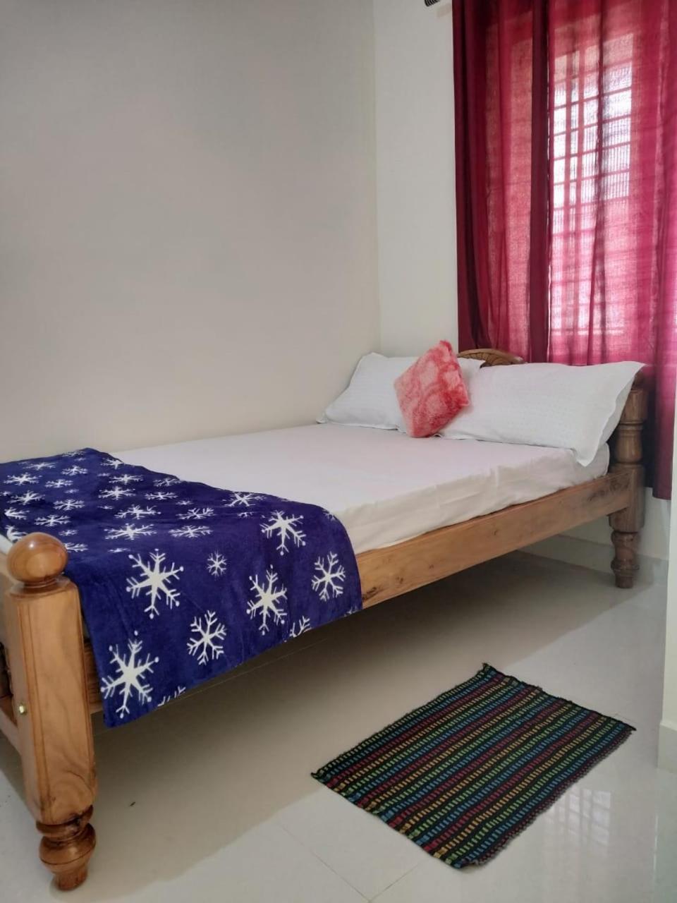Wheel To Hills Service Apartment Chikmagalur