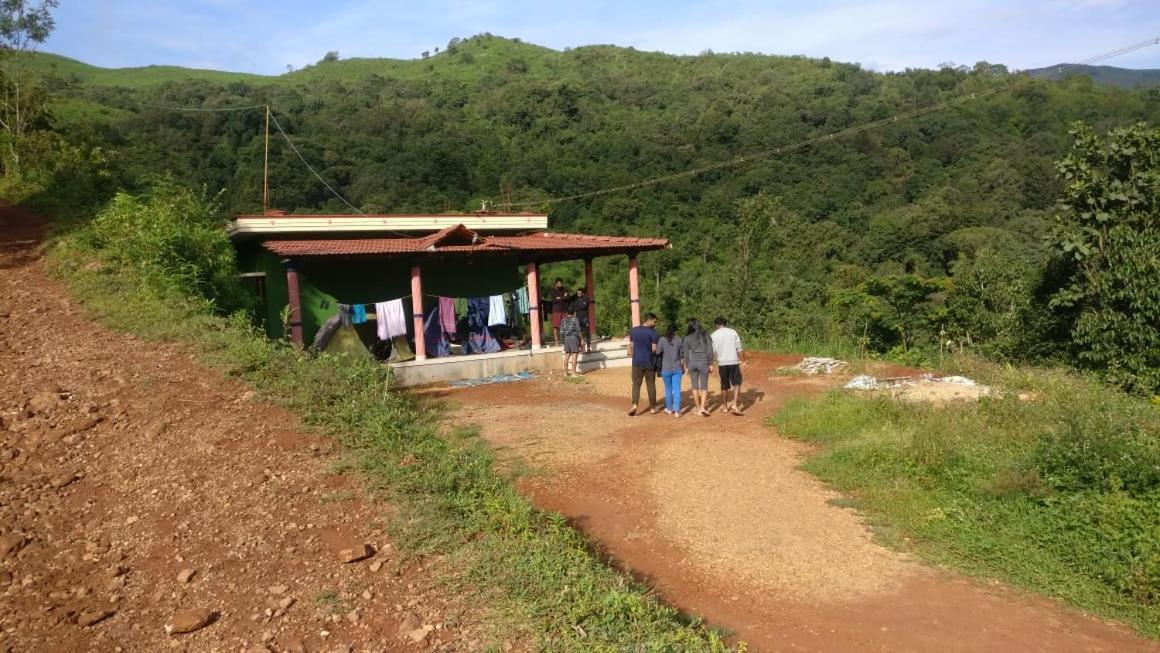 Vamoose Satish Mullodi Homestay Chikmagalur